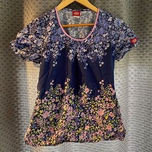 Dickies floral scrub top